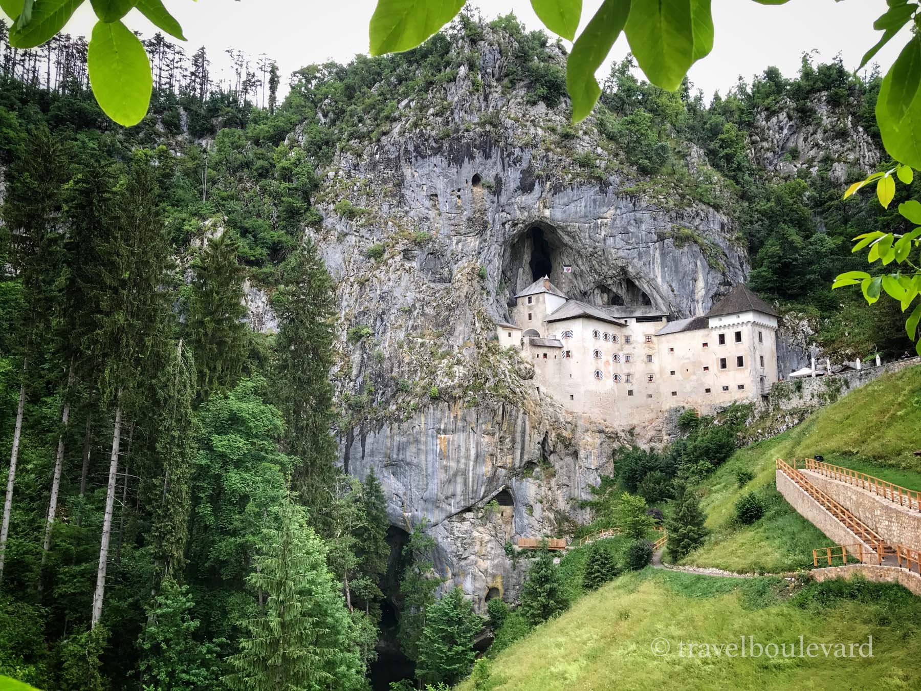 Slovenië kasteel van Predjama